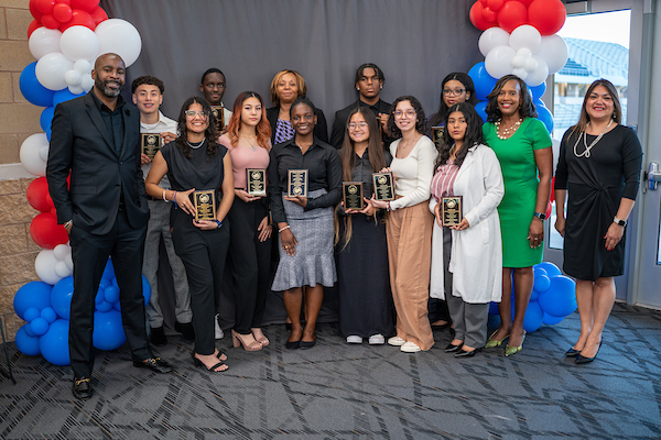 CTE Advisory Board, Celebrating 40 Years, Awards $20,000 in Scholarships to Spring ISD Students