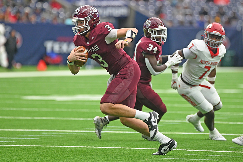 Cy-Fair HS Quarterback Named Top Offensive Player by Touchdown Club of Houston