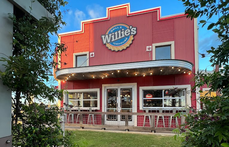 Willie's Grill & Icehouse Marks 30 Year Anniversary with Charitable Commitment and Special Anniversary Discount