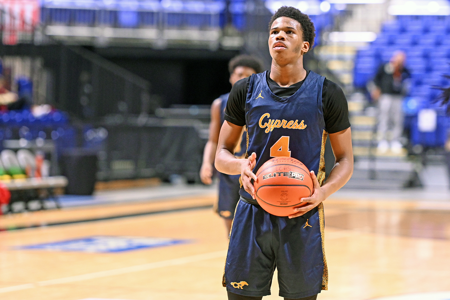 Cy Ranch Boys’ Basketball Team Advances to Regional Quarterfinals