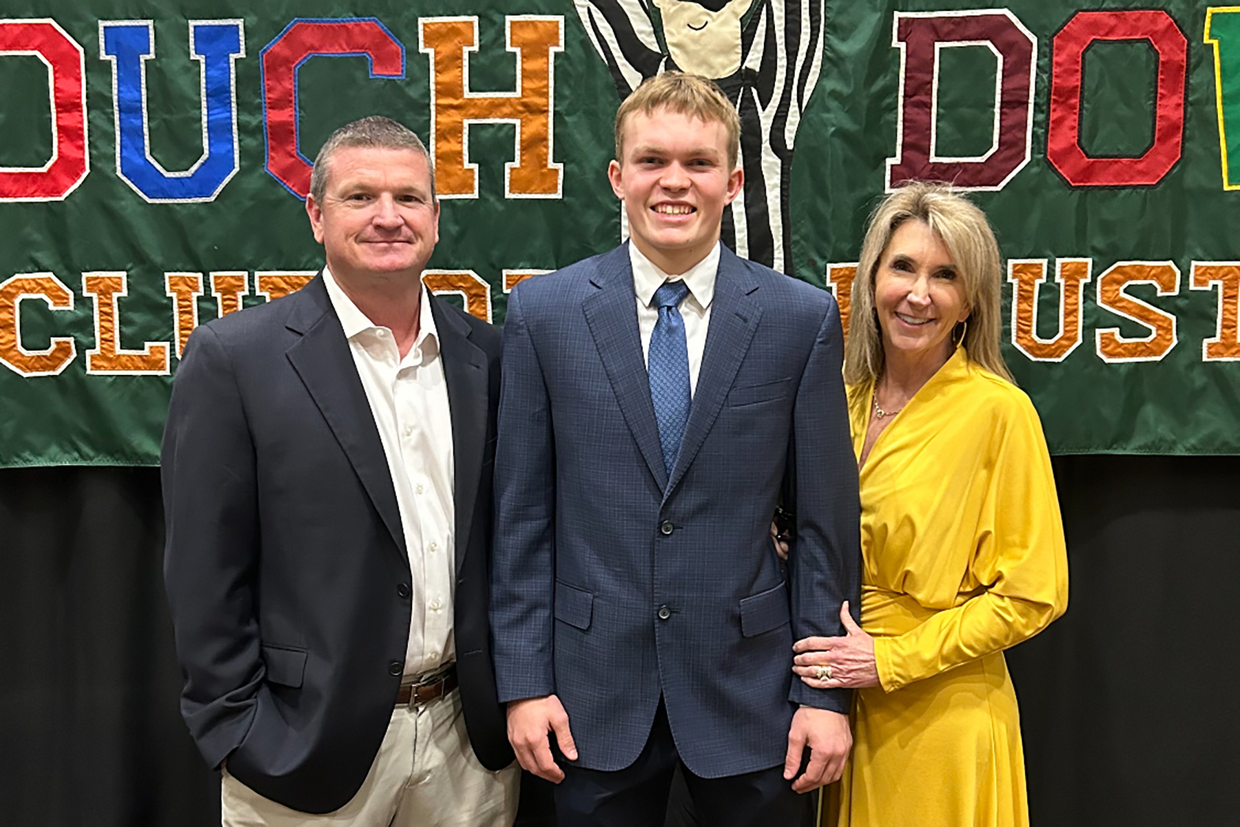 Cy Falls Senior Honored as Touchdown Club Football Scholar-Athlete Award Finalist