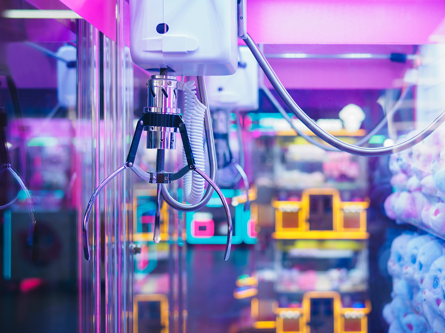 Claw Machine Arcade 'Clutch & Win' Opening Soon in Cypress Near Cinemark Cypress and JCPenney