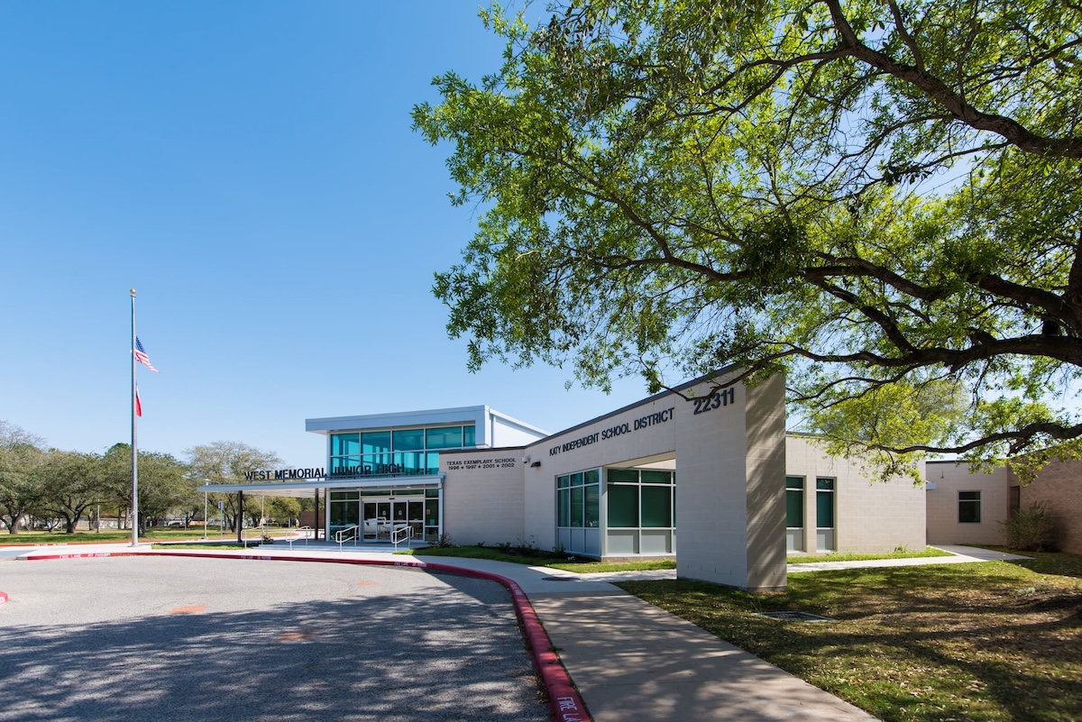 West Memorial Junior High School