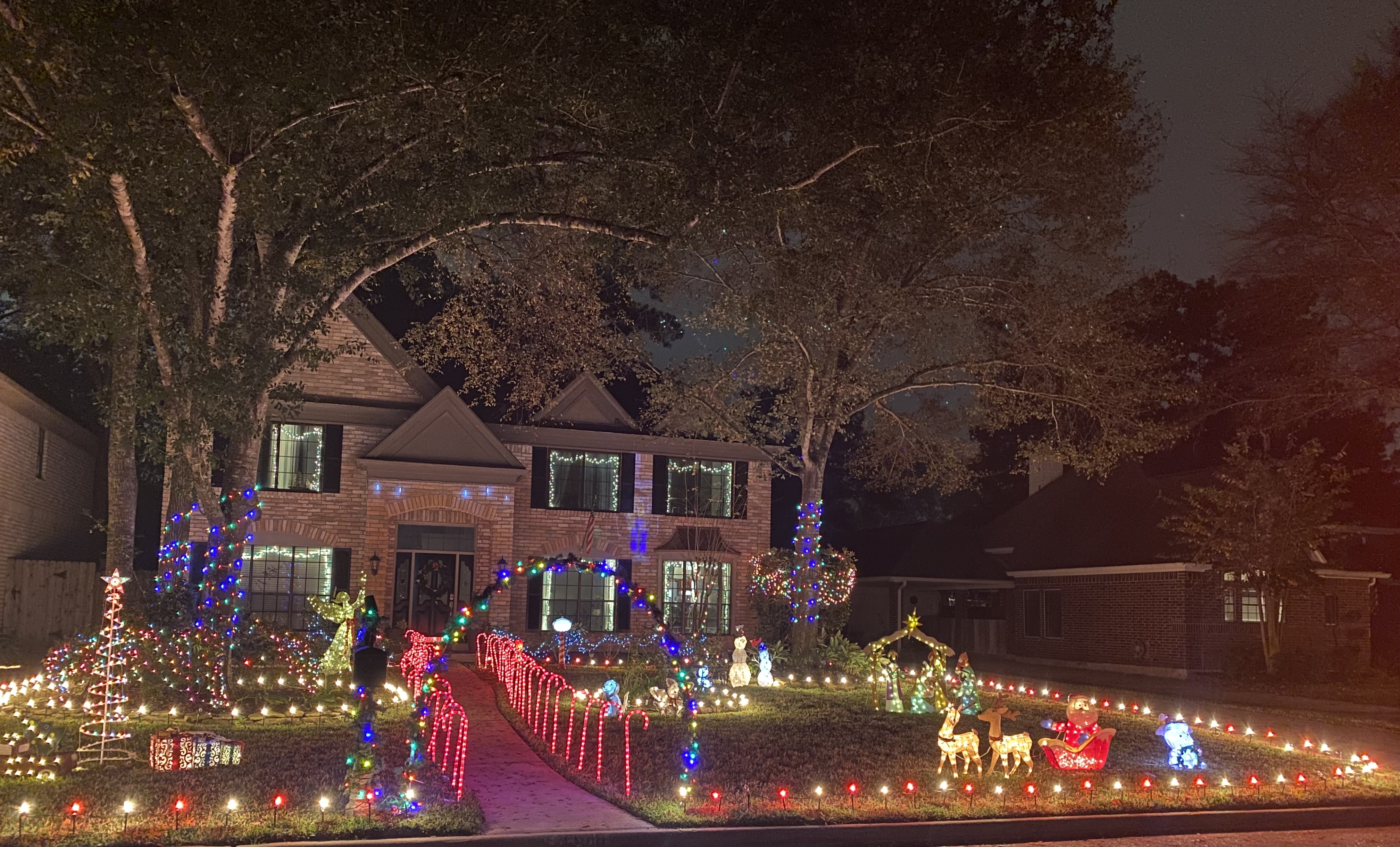 December Yard of the Month