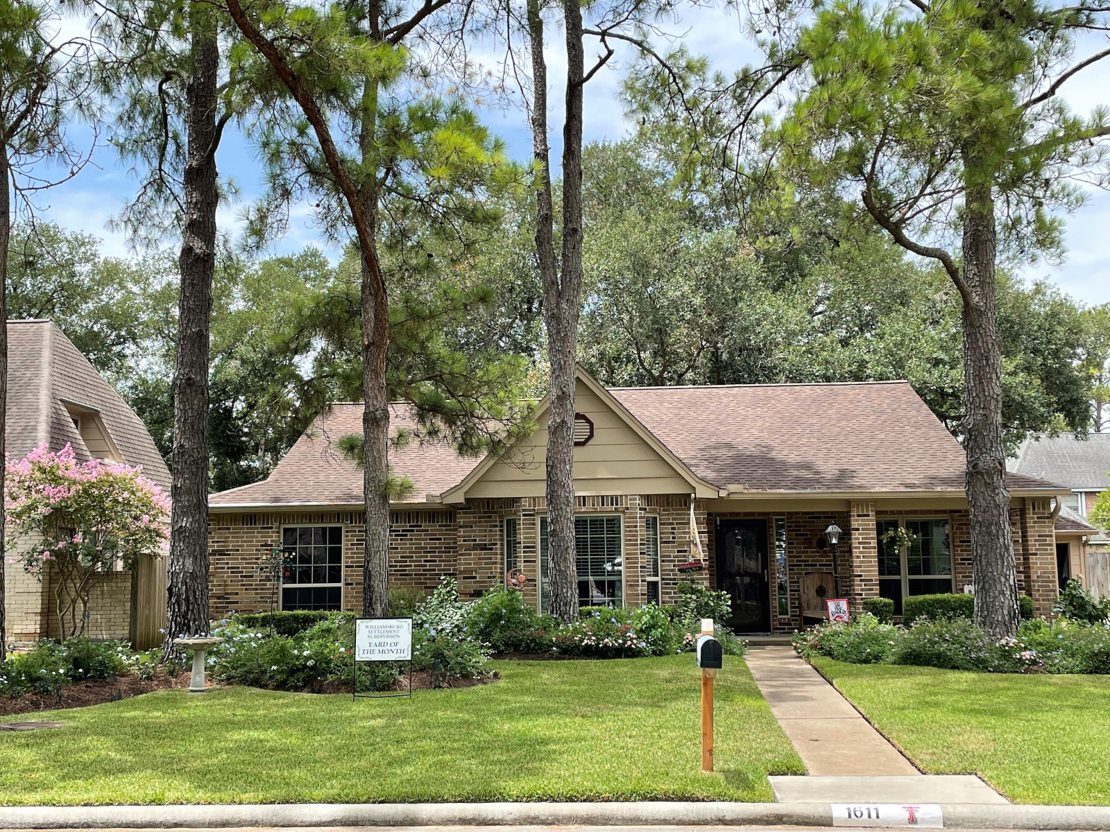 August Yard of the Month